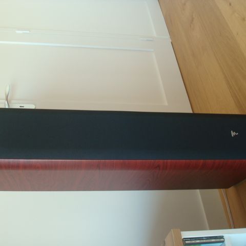 Pair of Focal Chorus 726 Speakers  			