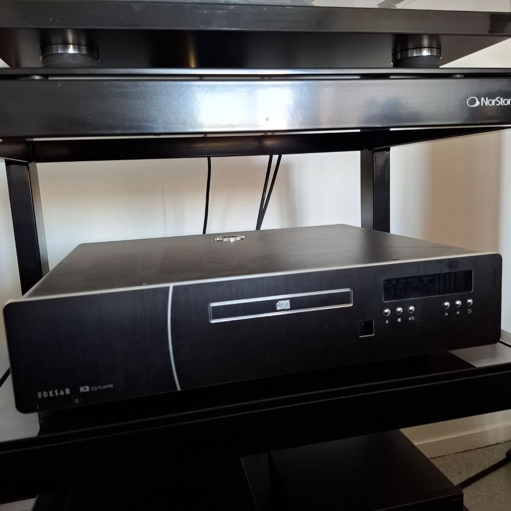 Roksan kandy k3 cd player  			